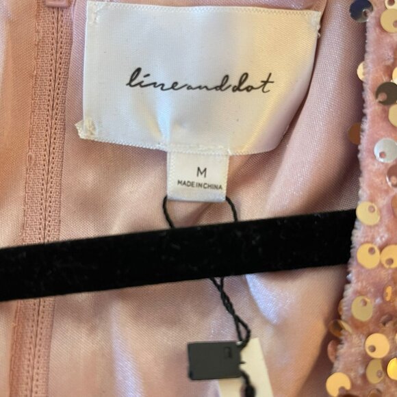 Line & Dot Small Sequin Embellished Rhinestone Belt Pink V-Neck Mini Dress NEW - Picture 9 of 9